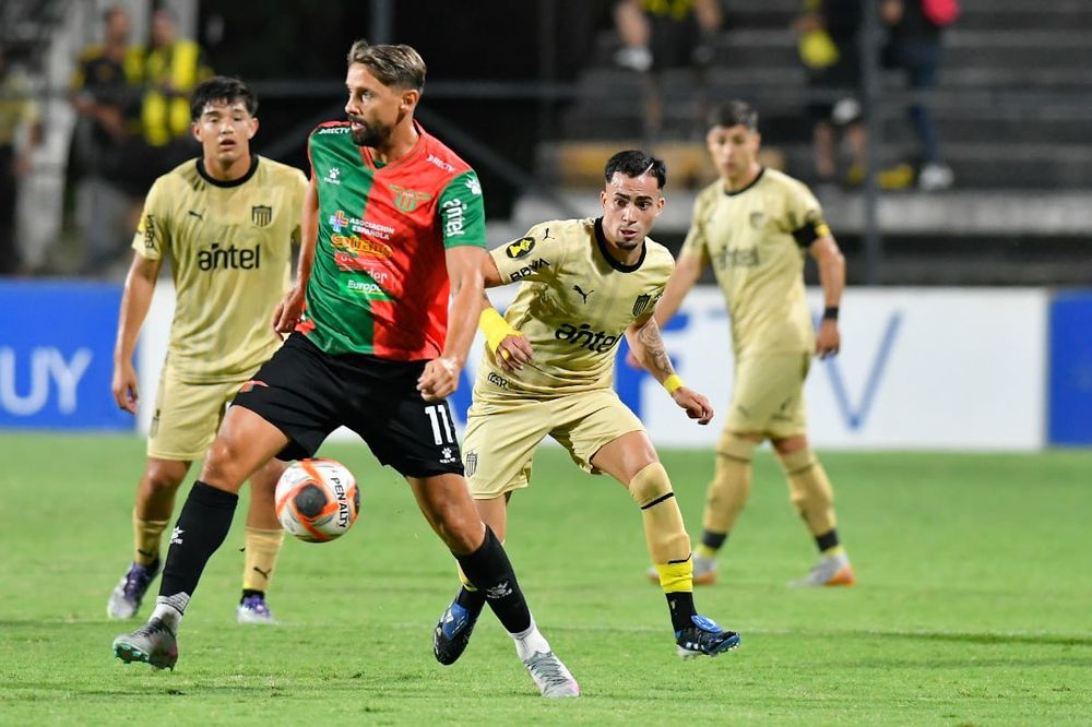 Gastón Ramírez anotó el primer gol de Boston River a Peñarol Gastón Ramírez anotó el primer gol de Boston River a Peñarol