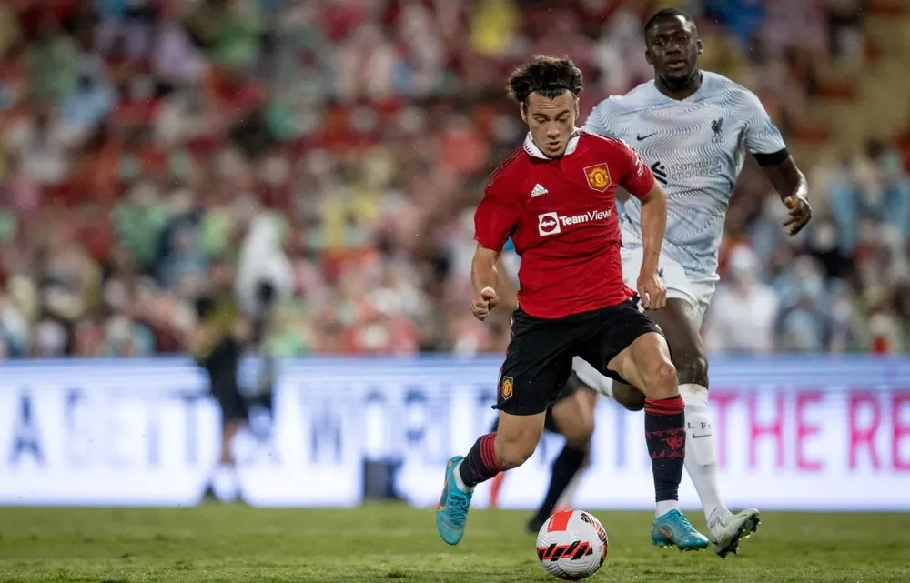 Pellistri se queda en el United y le queda poco para volver a jugar