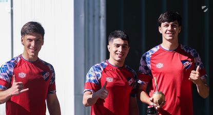 Tomás Viera, Renzo Sánchez y Gonzalo Petit.