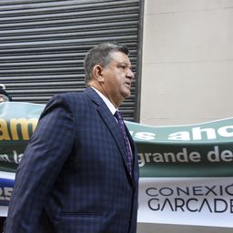 Jorge Barrera cuando ingresaba al juzgado para la audiencia de Conexión Ganadera