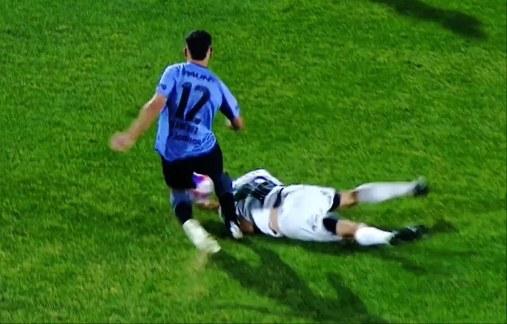 Brahian Alemán trancó con la cabeza defendiendo a Banfield ante Belgrano de Córdoba