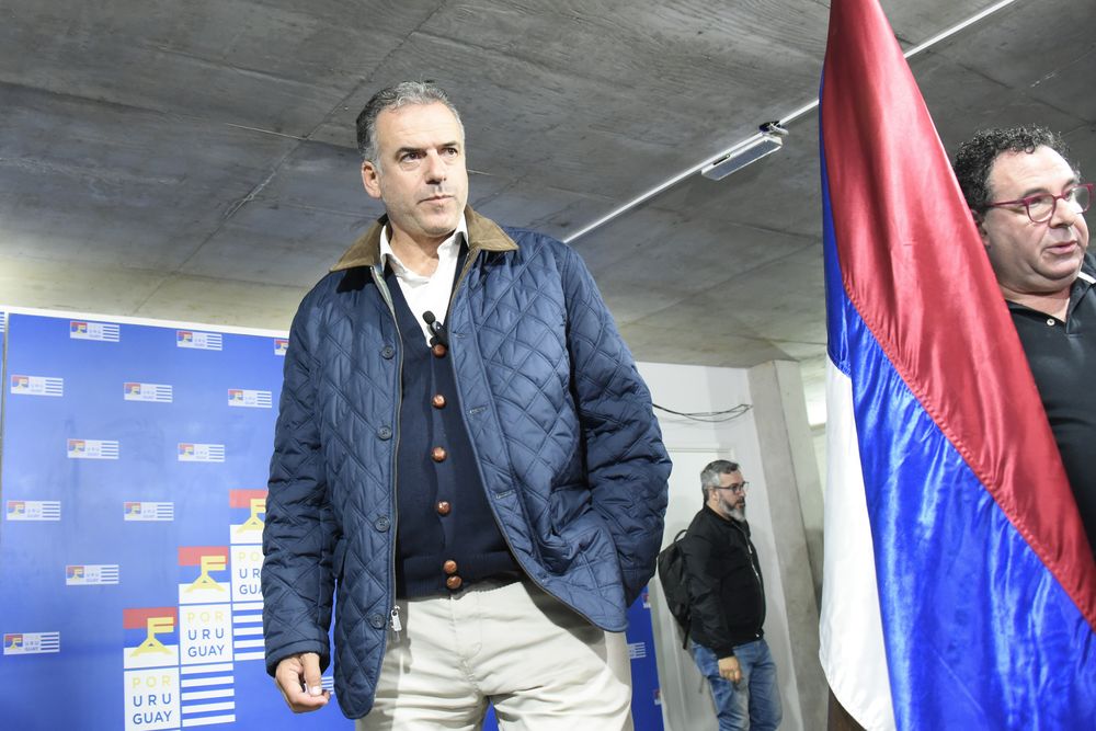 El precandidato del Frente Amplio, Yamandú Orsi﻿