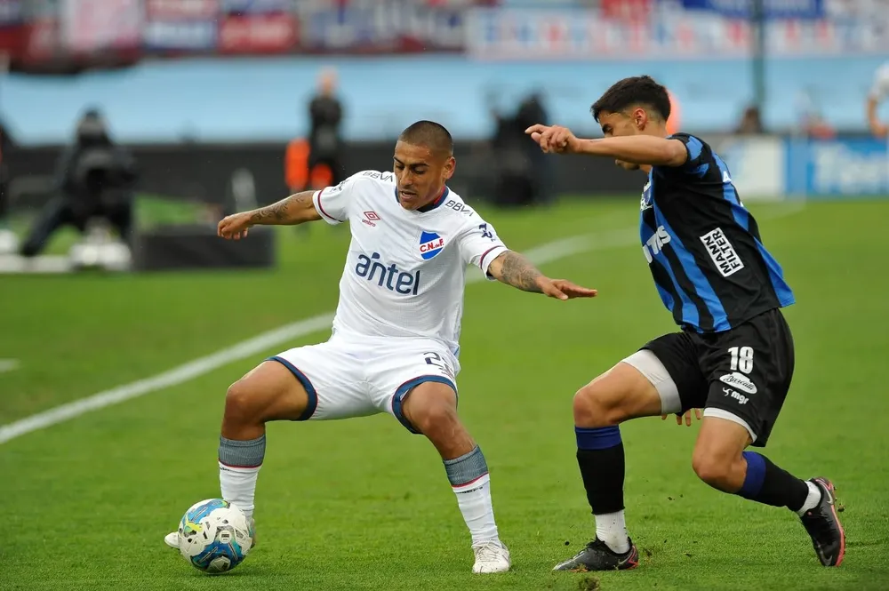 Nacional y Liverpool juegan una nueva final