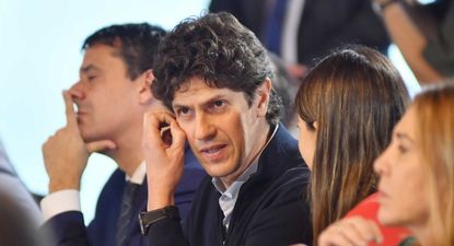 La UCR elige al sucesor de Martín Lousteau.