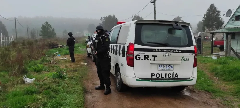 La policía detuvo a 13 mayores y dos menores de edad, que declararán en la fiscalía