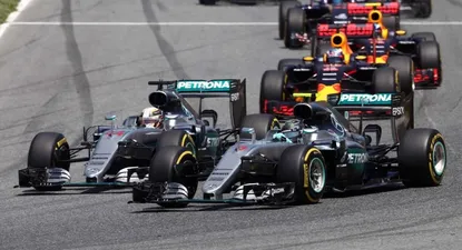 lauda cargo contra hamilton