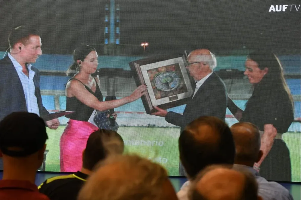 Rodrigo Romano, Soledad Sejas, Hernán Navascués y Victoria Díaz, en los Premios AUF
