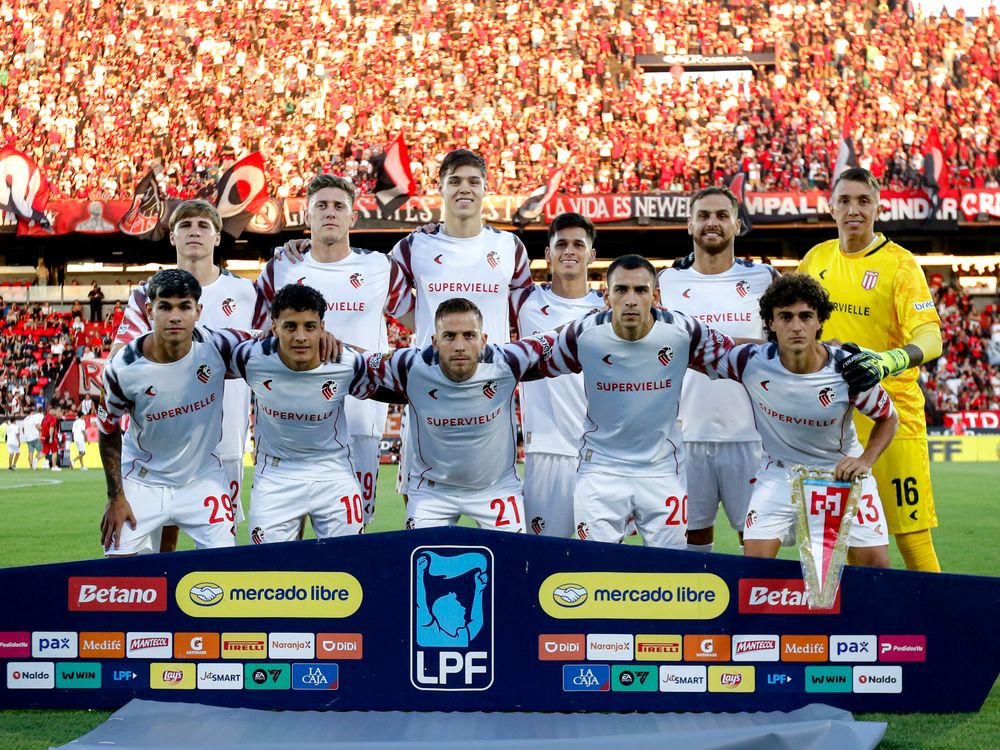 El equipo de Estudiantes que la ganó a Newell's con Fernando Muslera y Tiago Palacios