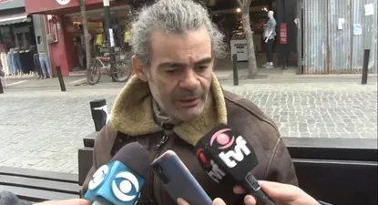 Álvaro Dárdano se encadenó en la puerta de la intendencia