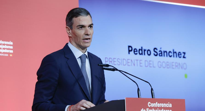 Pedro Sánchez defiende un modelo migratorio abierto, aunque las encuestas pidan mayor control