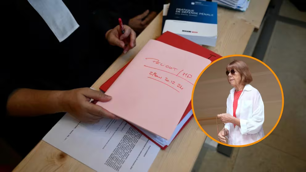 Un abogado sujeta una carpeta durante el juicio a Dominique Pelicot y los 50 acusados de las agresiones a Gisèle Pelicot