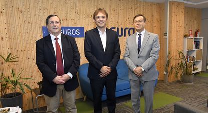 Presidente de APROASE, Esteban Bello, Presidente de Seguros SURA, Juan Pablo Loureiro y Presidente de CUAPROSE, José Luis Urse.