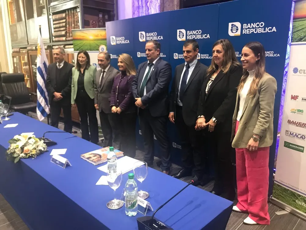 Cufma consideró un hito el acuerdo con el BROU.