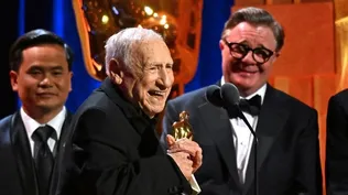 Mel Brooks recibiendo su premio