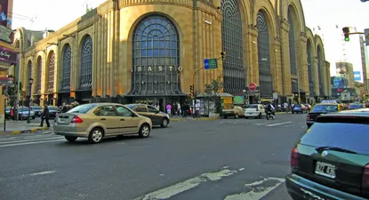 Shoppings argentinos ruegan por la modalidad “take away”