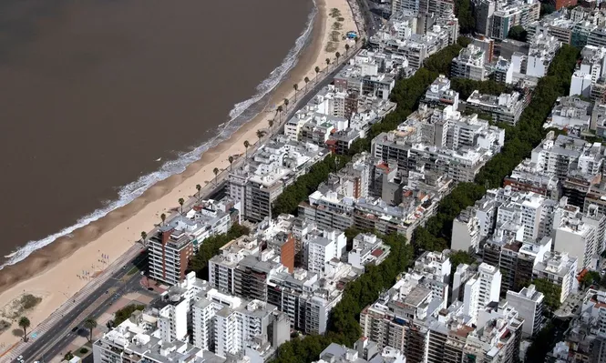 Los precios de venta de los apartamentos de Montevideo cayeron en el año un 0,7%.