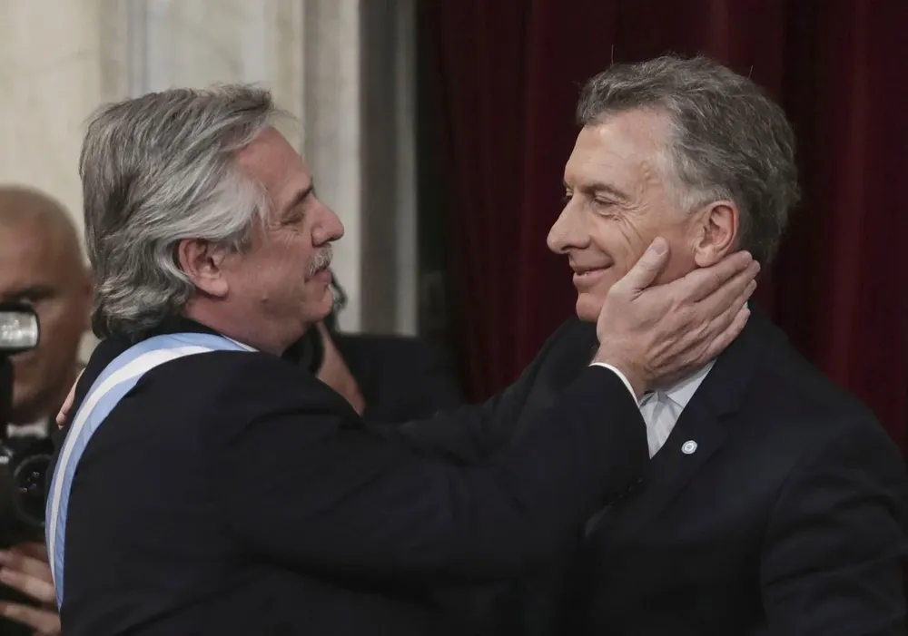 Fernández reveló una charla que tuvo con el expresidente Mauricio Macri, y criticó a la oposición