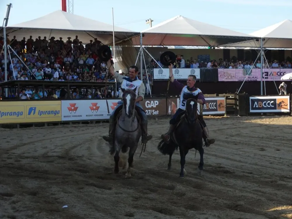Harmonía Temprano y JA Libertador, Freno de Plata y Freno de Oro 2015 en machos