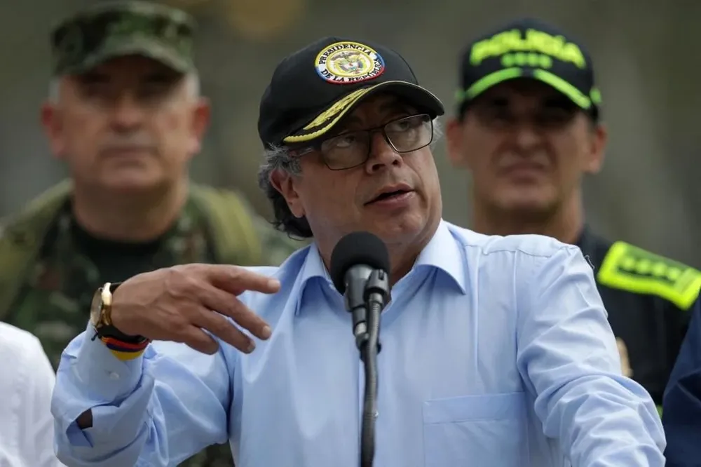 Gustavo Petro confía en que el líder paramilitar Salvatore Mancuso pueda lograr acuerdos con grupos ilegales.