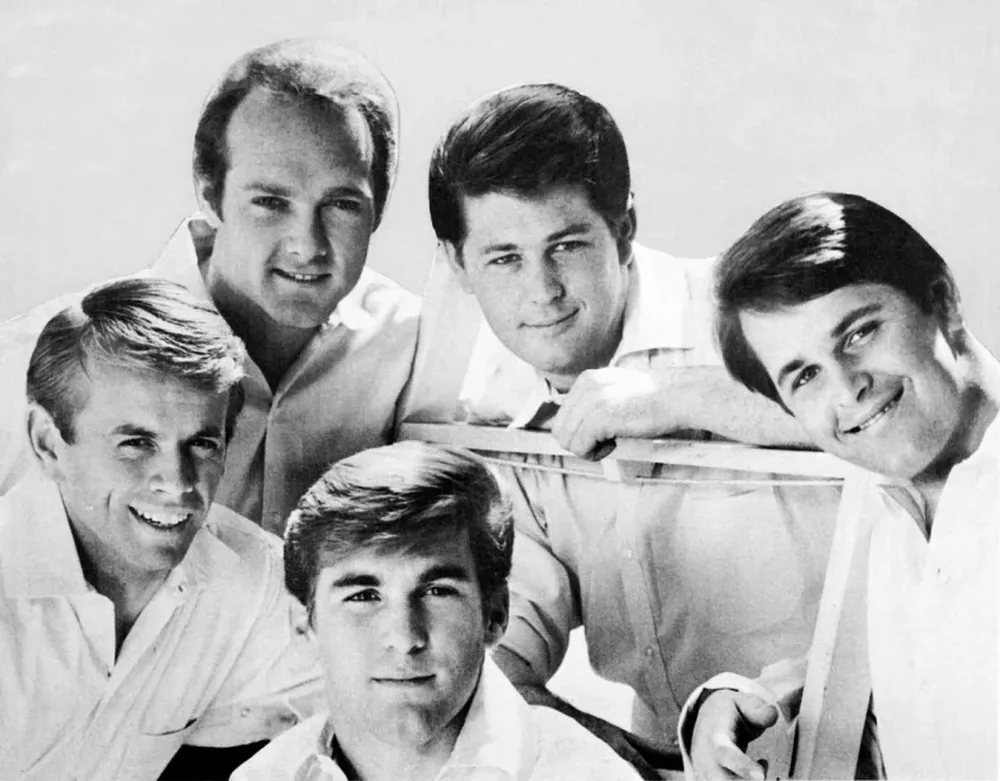 The Beach Boys posando para una foto grupal en 1964