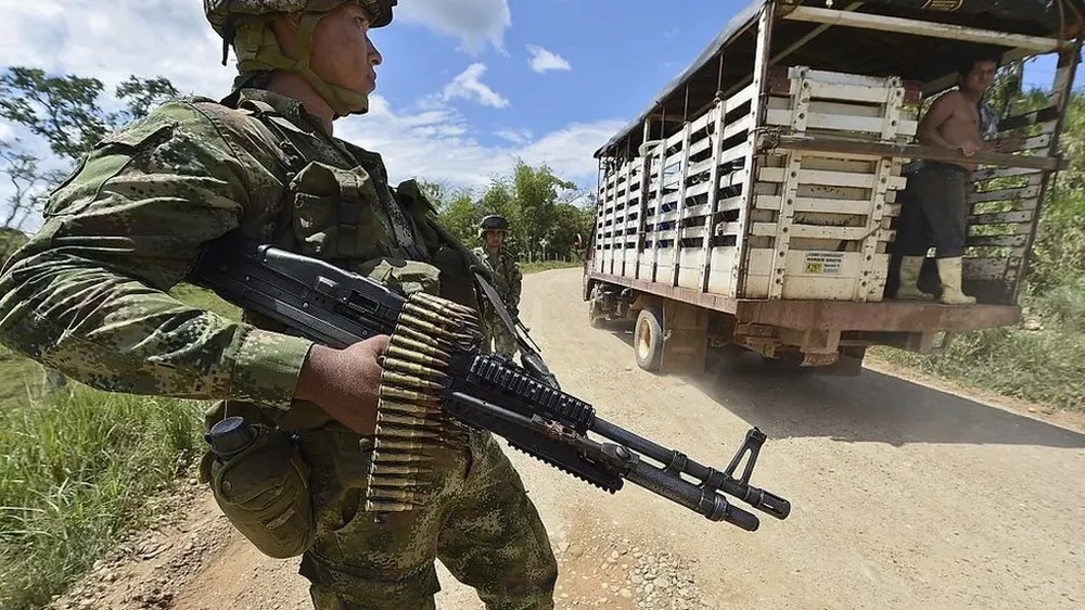 En el campo colombiano todavía se vive una tensa situación por situación del control de tierras.