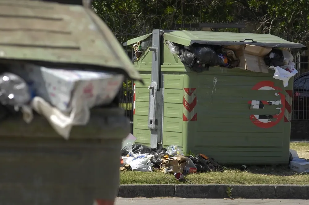 Contenedores verdes de recolección lateral