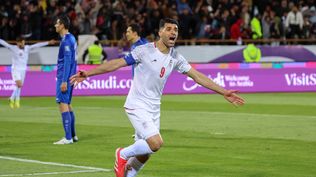 Mehdi Taremi, la figura de Irán, celebra la clasificación al Mundial de 2026