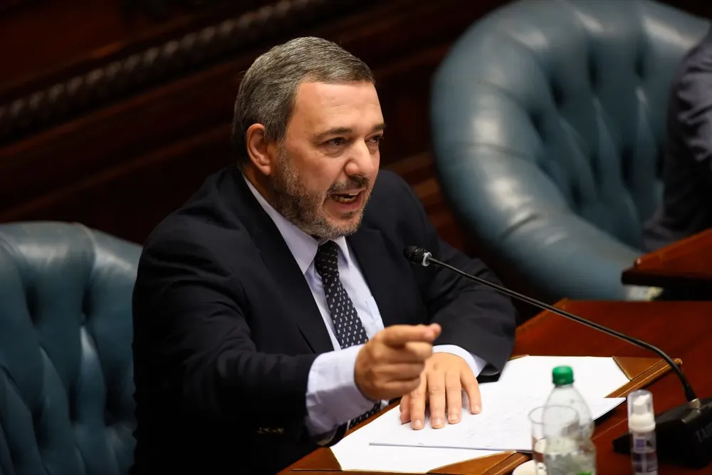 El miembro interpelante de la interpelación será el senador Mario Bergara