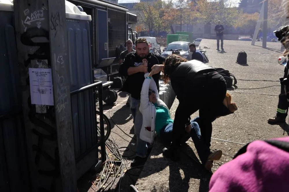 La madre de Martina Colombo fue retendia y se le impidió acceder a la explanada