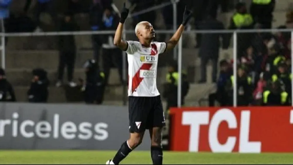 Wesley Tanque, de Always Ready