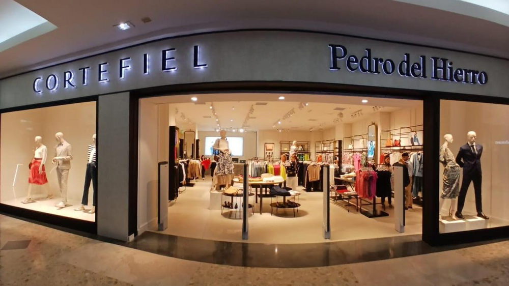 Tienda de Cortefield y Pedro del Hierro