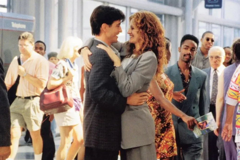 Julia Roberts interpreta a Julianne, una crítica gastronómica que decide sabotear la boda de su amigo.