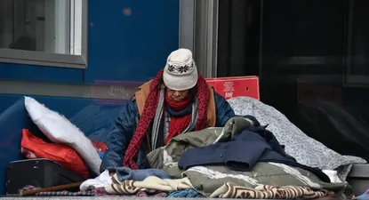 la policia y el mides retiraran a personas en situacion de calle
