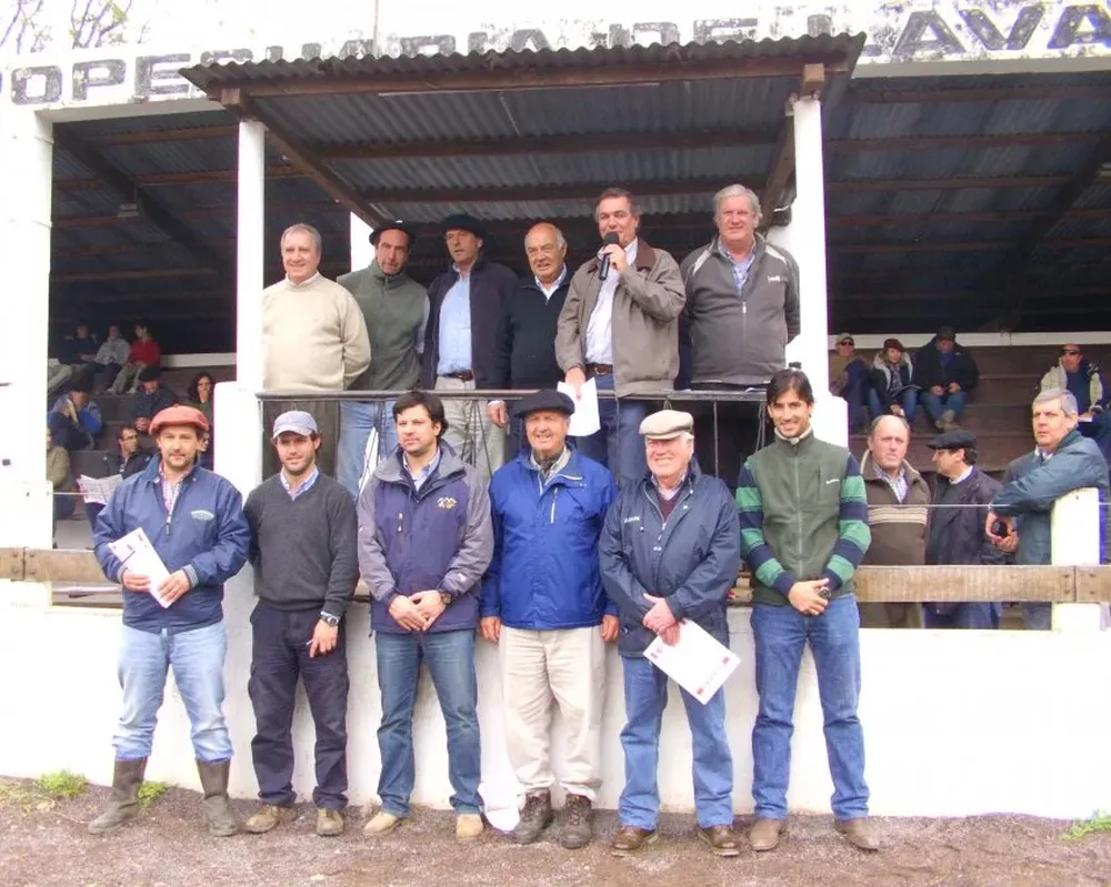 Integrantes de la cabaña y de los escritorios este lunes en Minas