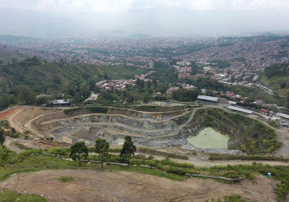 La Escombrera tiene una extensión aproximanda de 18.000 metros cuadrados.