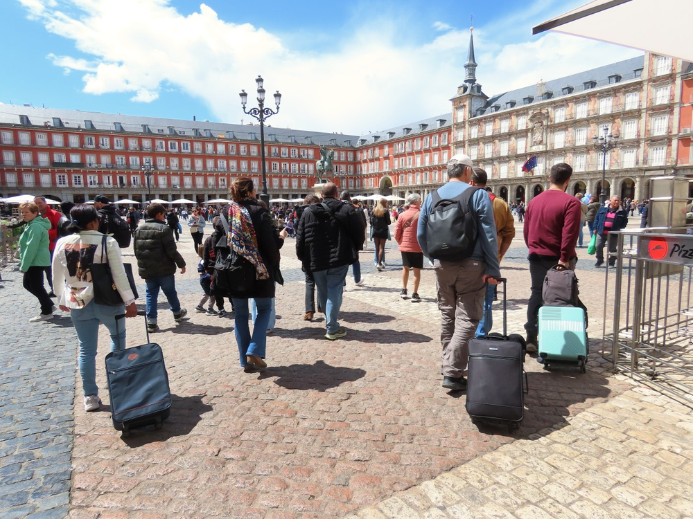 Siguen creciendo el número de turistas que llegan a España.
