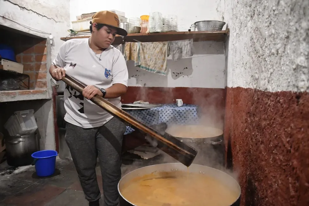 Olla popular en el barrio El Tobogán