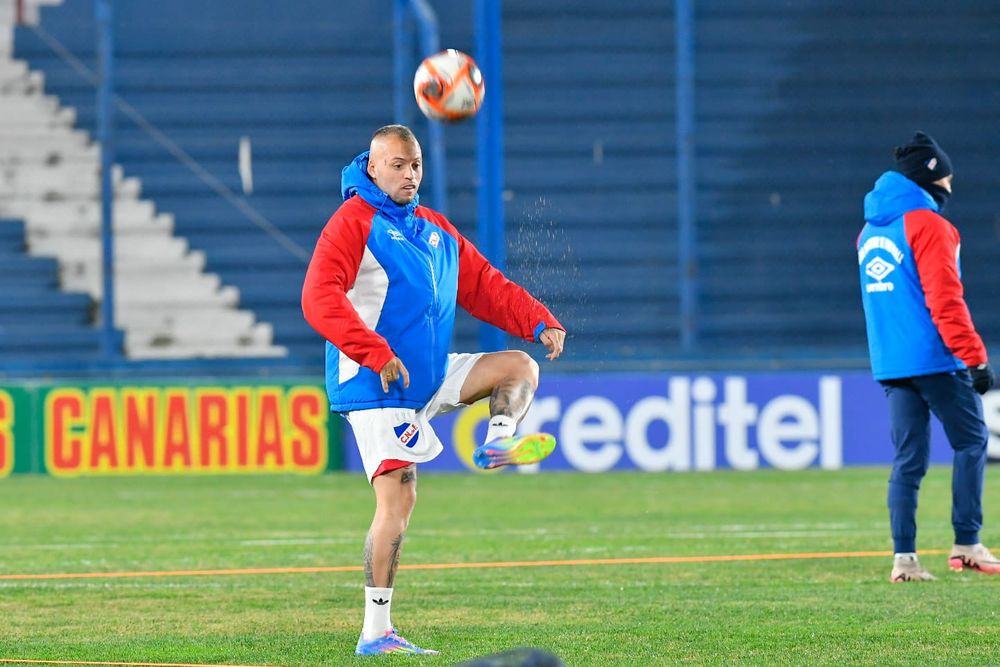 Nicolás López