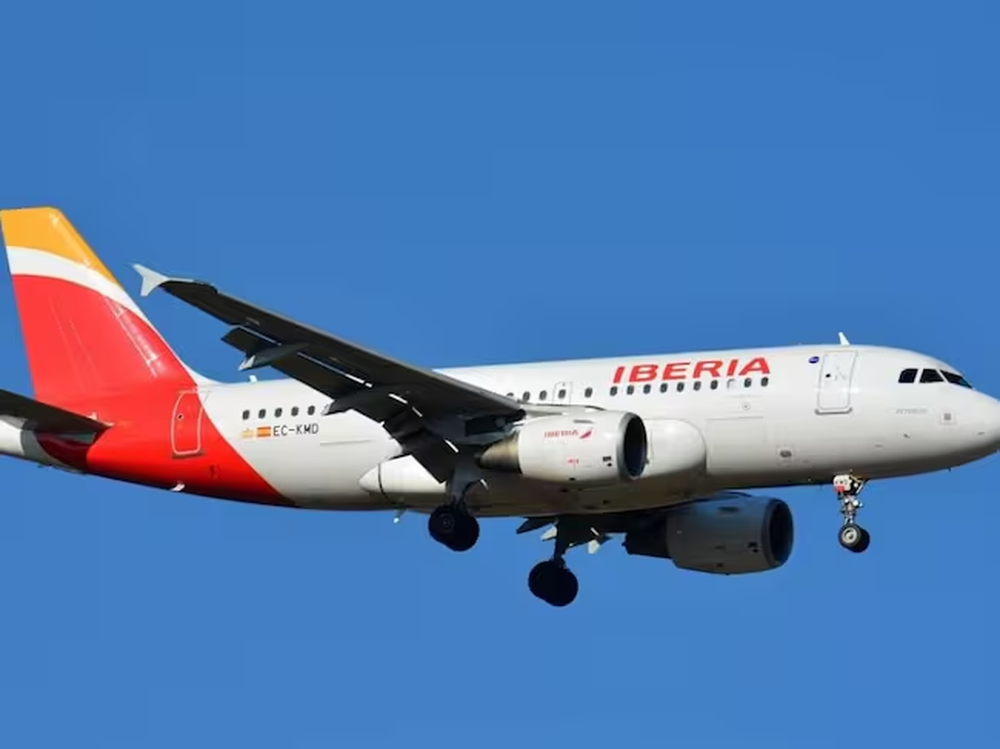 Iberia vuelve a operar los vuelos a Venezuela tras cuatro meses.
