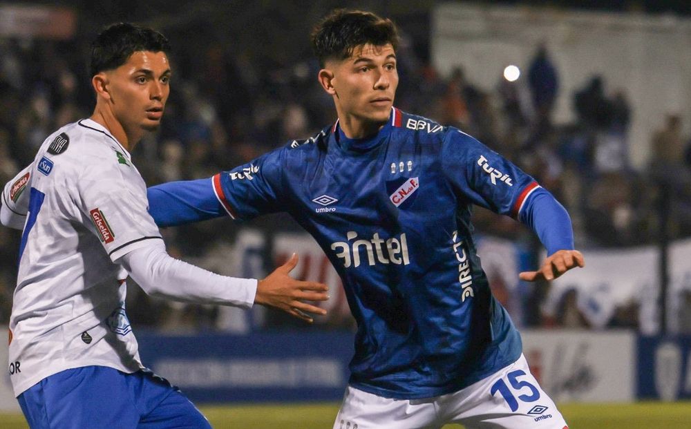 Pablo Calione de Nacional ante Paysandú FC