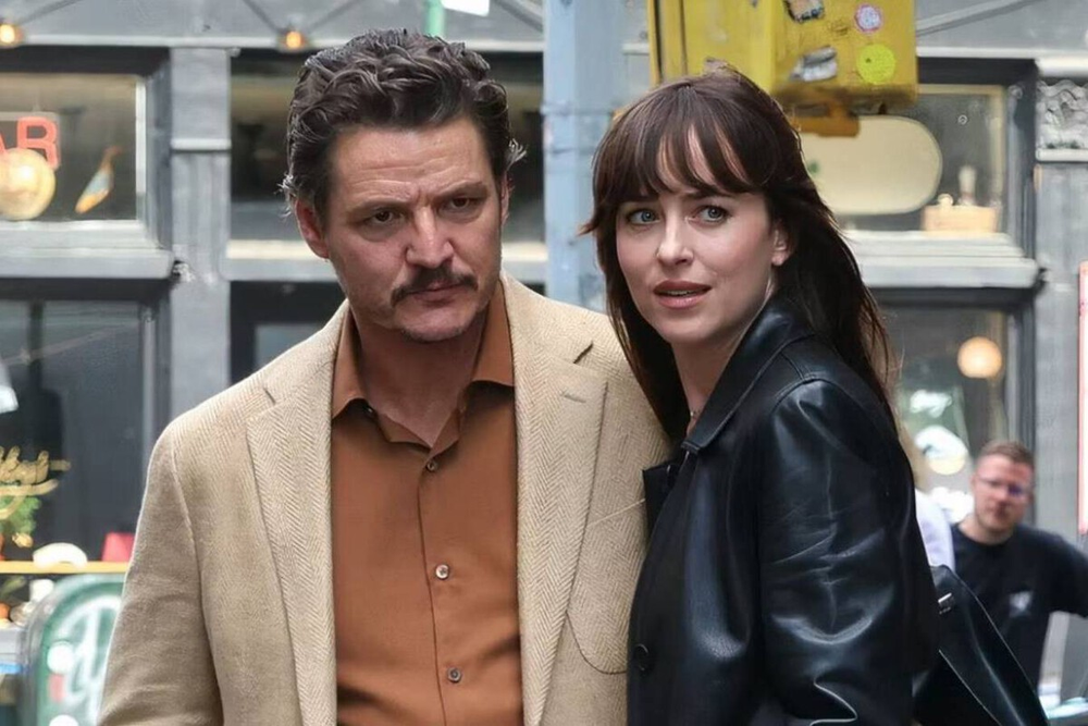 Dakota Johnson y Pedro Pascal