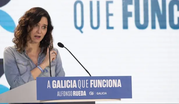 Ayuso insta a cerrar la puerta al BNG.