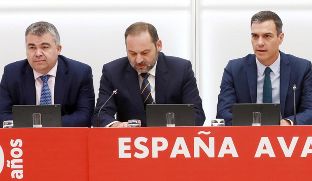 El juez del Supremo cita a declarar al gerente y una empleada del PSOE por los pagos en efectivo a Ábalos y Koldo