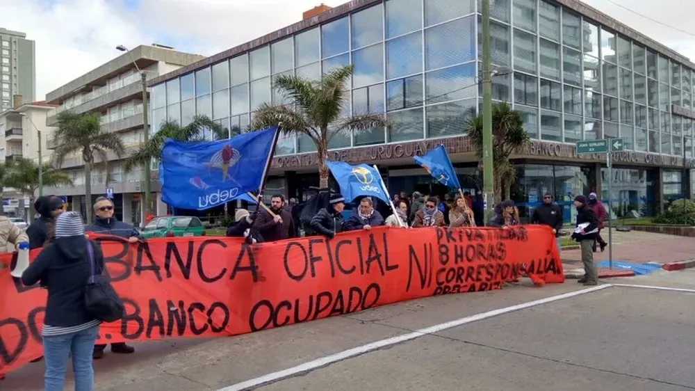 Sucursal del Banco República en Punta del Este. Marcelo Umpiérrez
