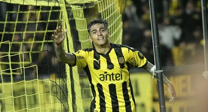 Facundo Torres fue una de las grandes figuras de Peñarol ante Torque con un doblete