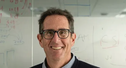 Sergio Fogel fue entrevistado por Ismael Cala