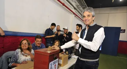 los socios de nacional ya votan en el gran parque central