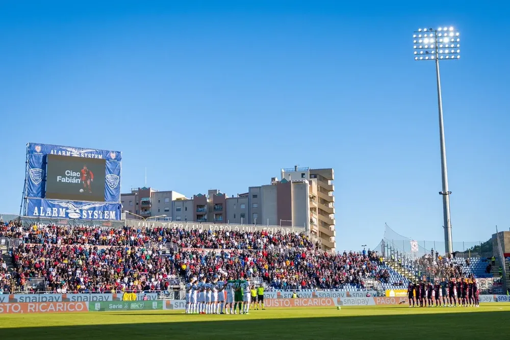 Homenaje de Cagliari a ONeill