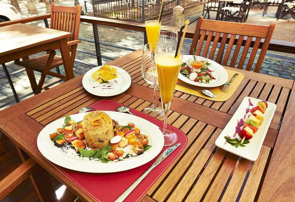 En Biobar sirven diariamente comida vegetariana y vegana