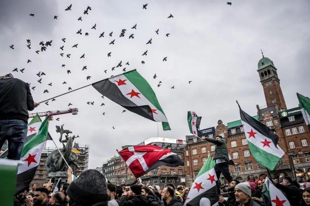 En Copenhague, Dinamarca, la diáspora siria celebra la caída de Al Assad
